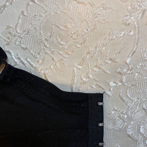 🥀Lynda’s world women’s embroidery fashion Bra 38B - Picture 11 of 13